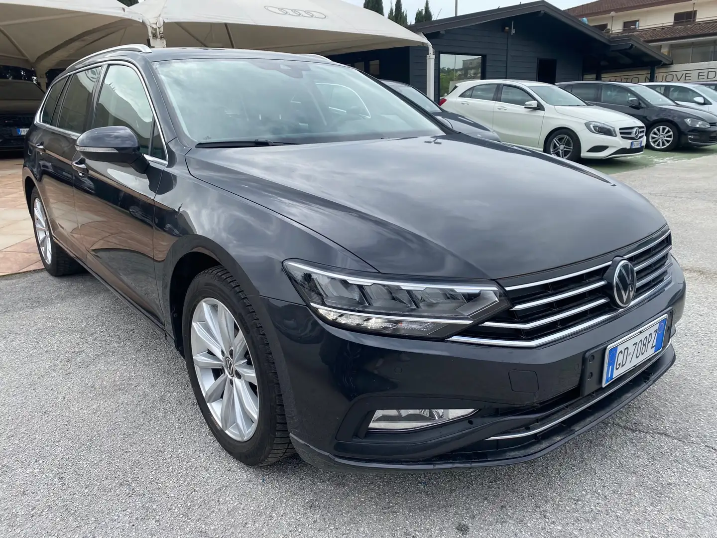 Volkswagen Passat Variant 2.0 tdi Business 122cv dsg Grigio - 1