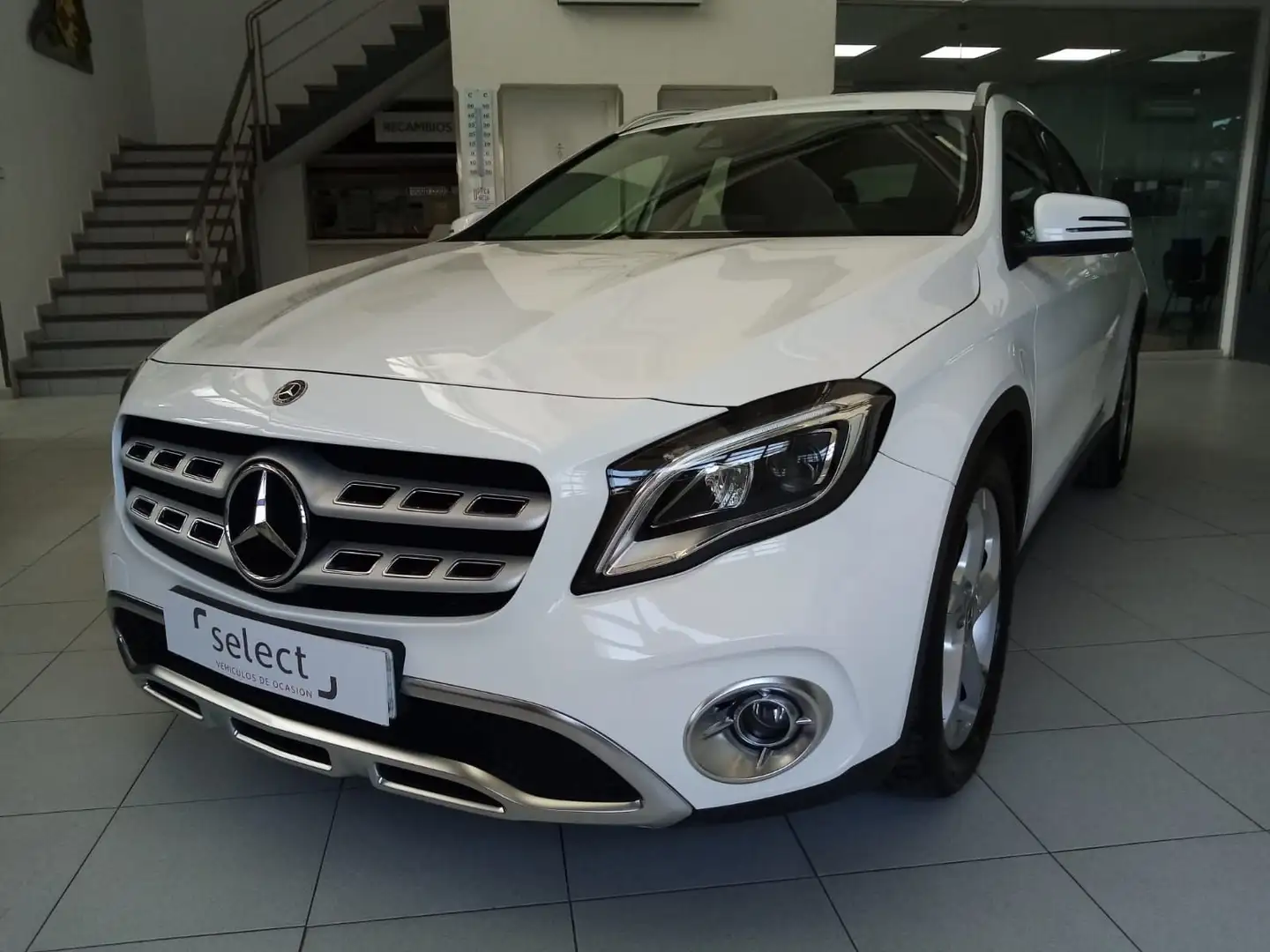 Mercedes-Benz GLA 200 d Blanco - 1