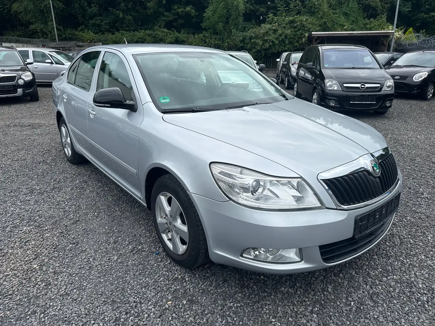 Skoda Octavia 1.6 Ambiente Silber - 1