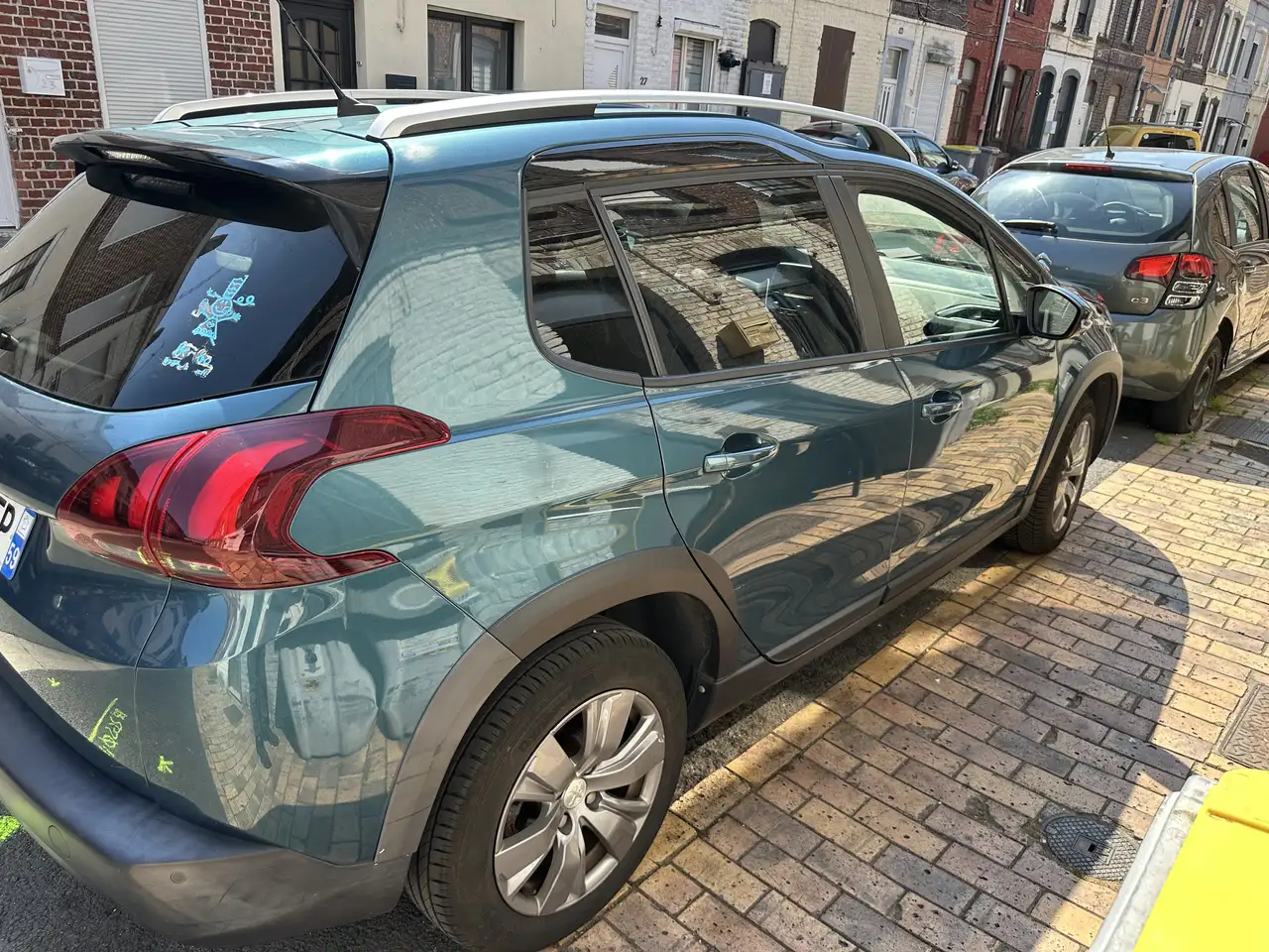 Peugeot 2008 PureTech 82ch S\u0026S BVM5 Signature