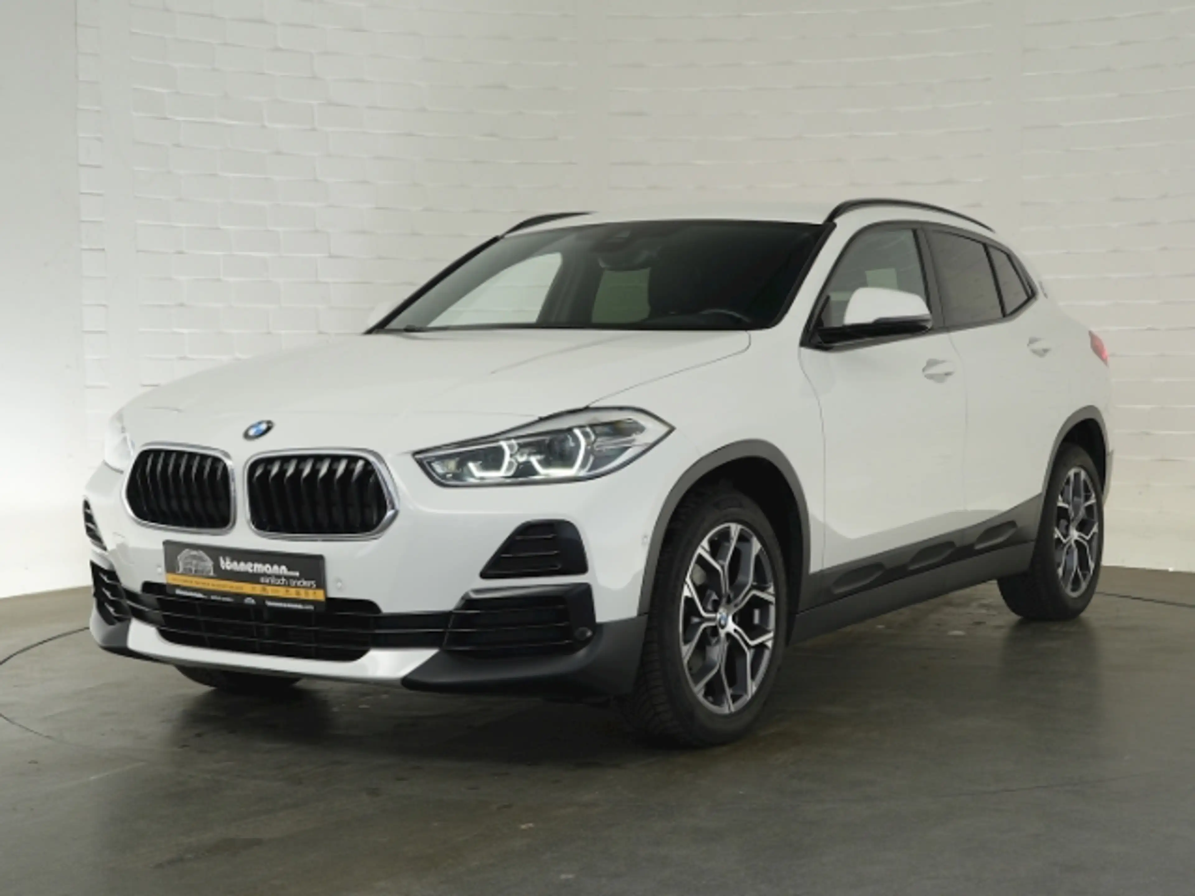 BMW X2 sDrive 18 i ADVANTAGE PLUS DCT+NAVI+SITZHEIZUNG+LE — photo 2