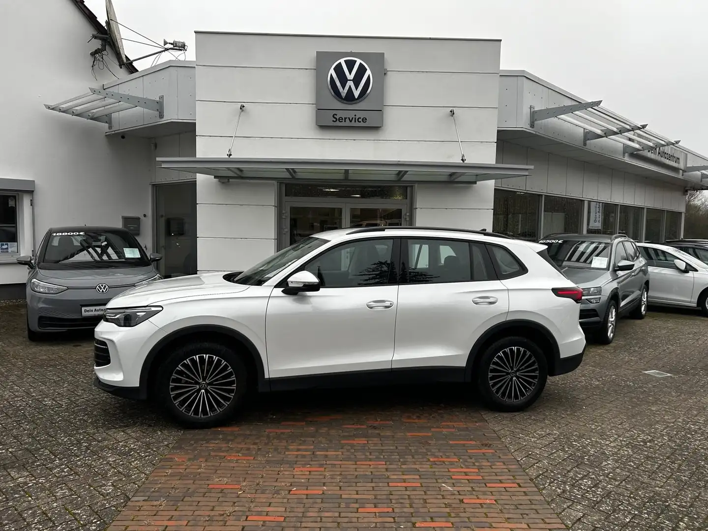 Volkswagen Tiguan CT 1.5 TSI DSG Life Weiß - 2