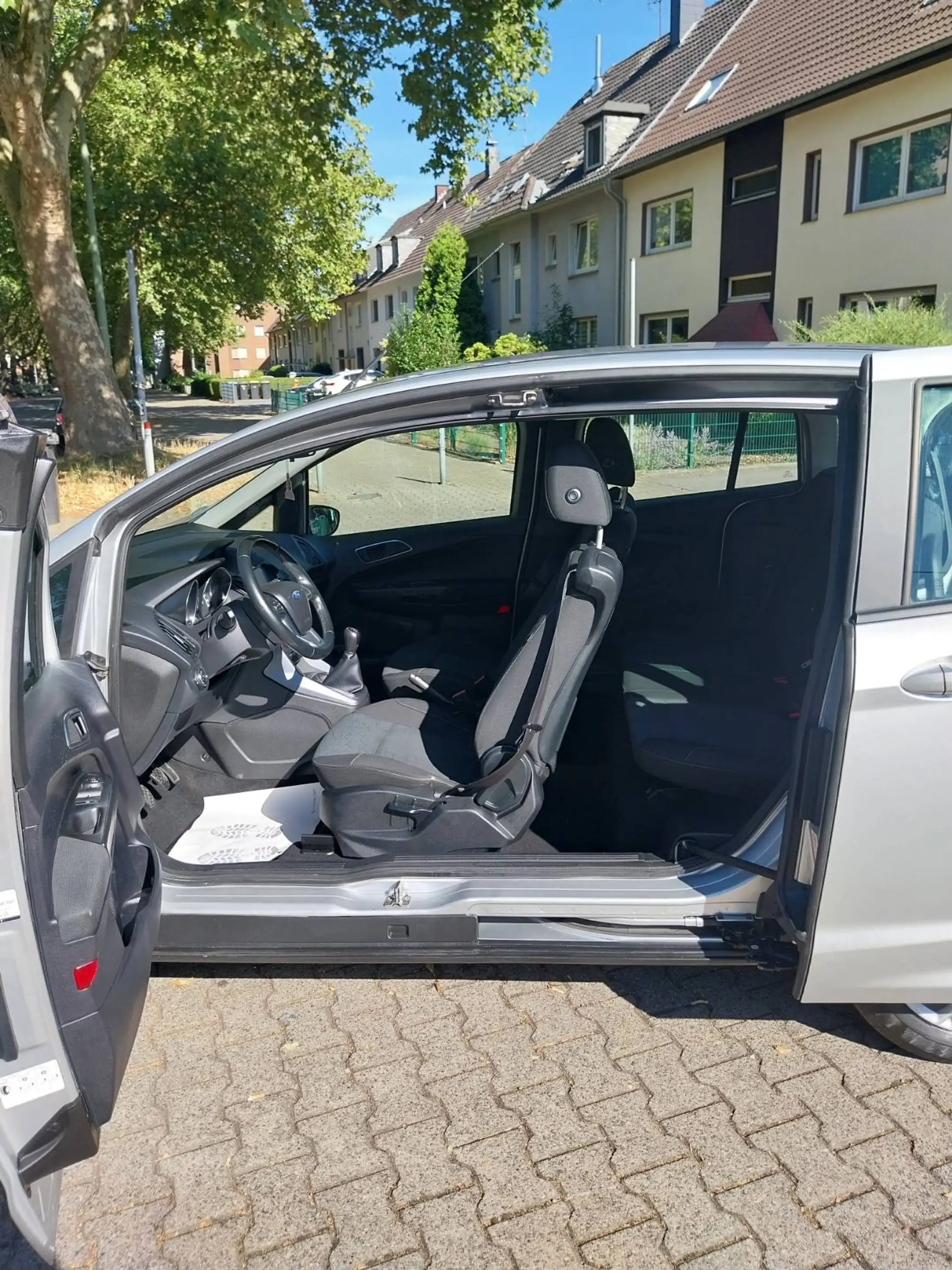 Ford B-Max Trend — photo 9