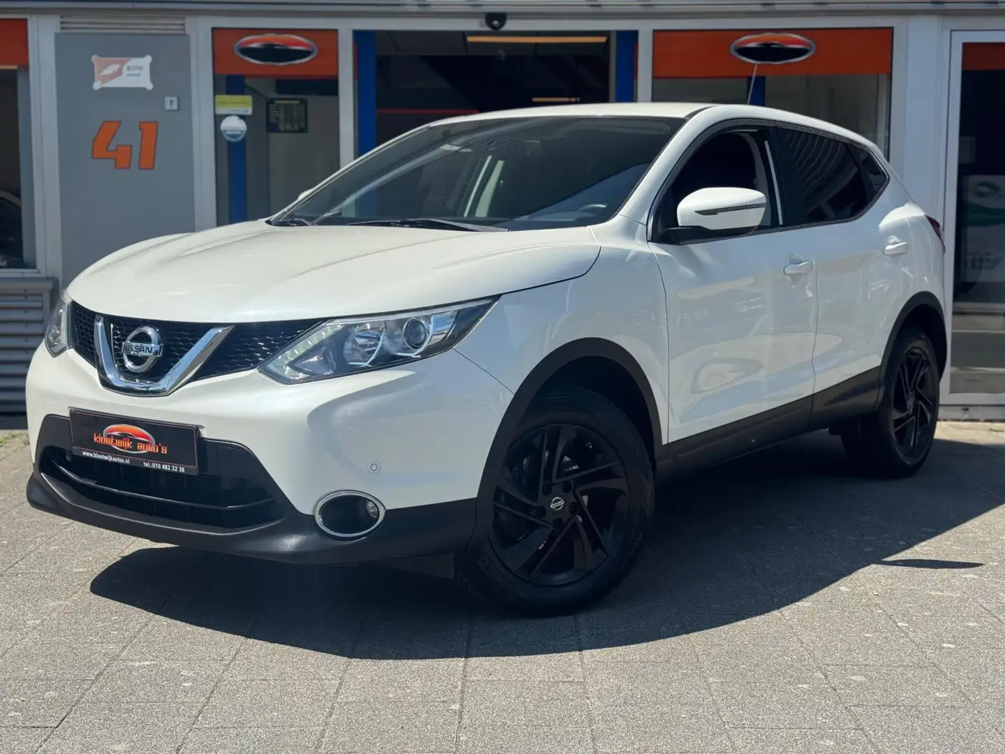 Nissan Qashqai 1.2 Connect Edition Navigatie Cruise Camera LM 1e Wit - 1