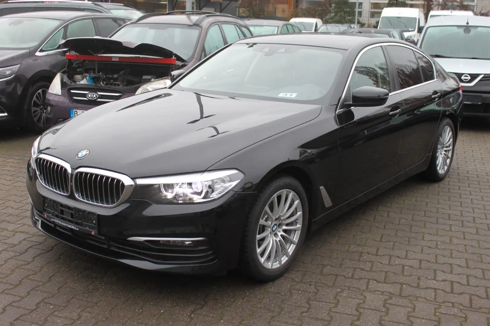 BMW 520 5 Limousine 520 d Noir - 1