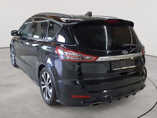 Ford S-Max view 5