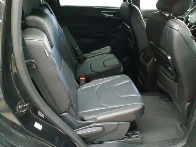 Ford S-Max view 14