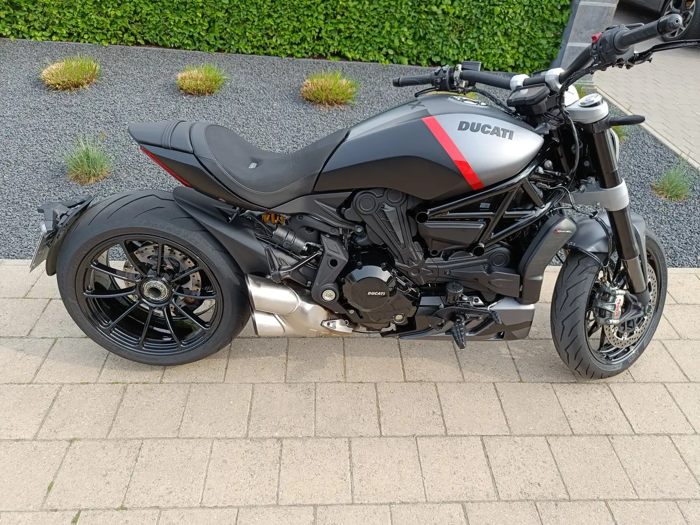 Ducati XDiavel Black Star Noir - 1