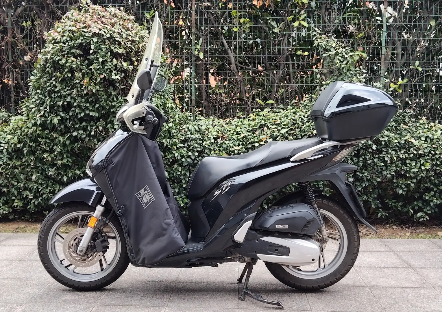 Honda SH 150i SH150AD Negro - 1