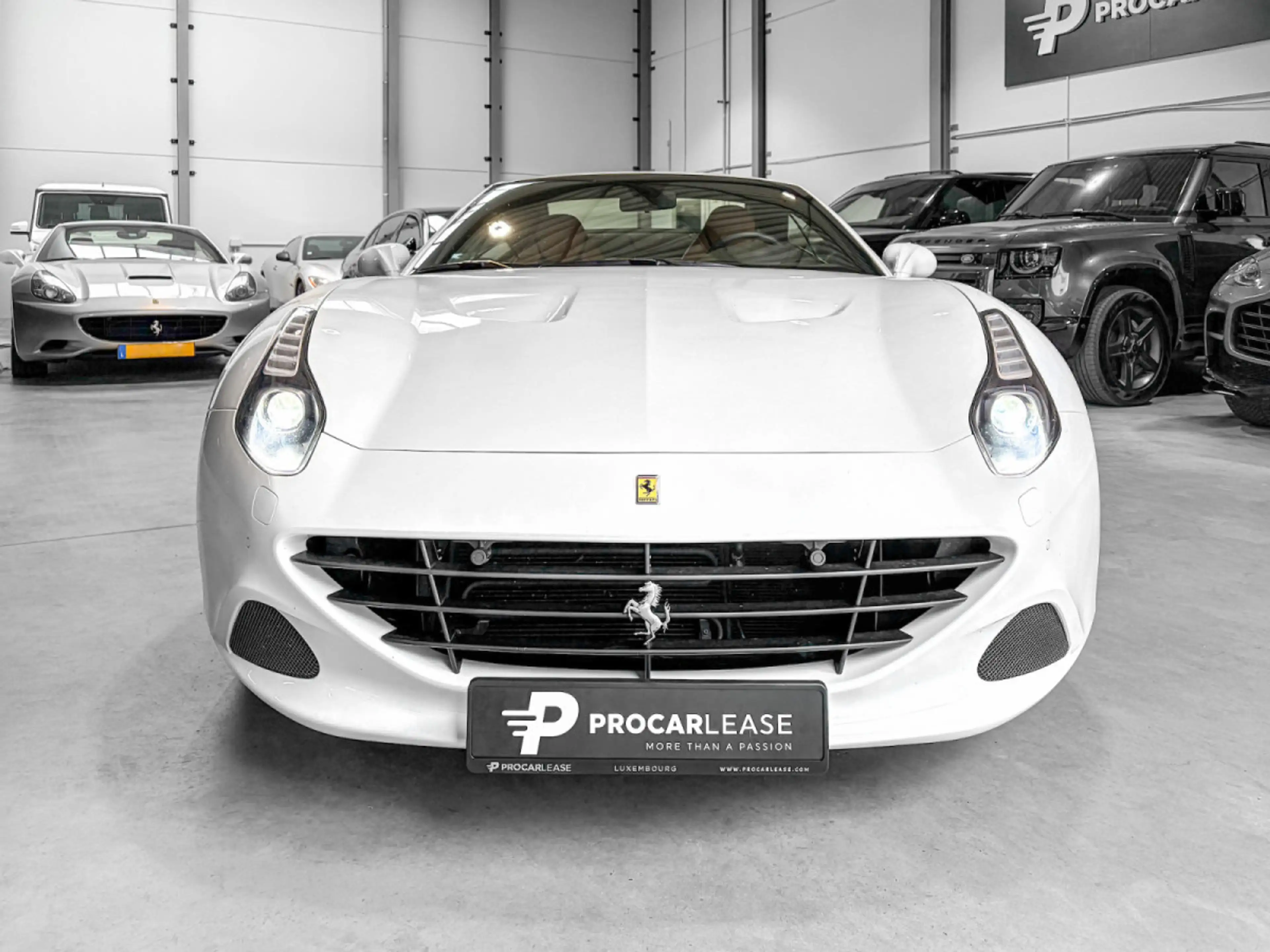 Ferrari California California T / 3.9 V8 / 4-Sitzer / — photo 3