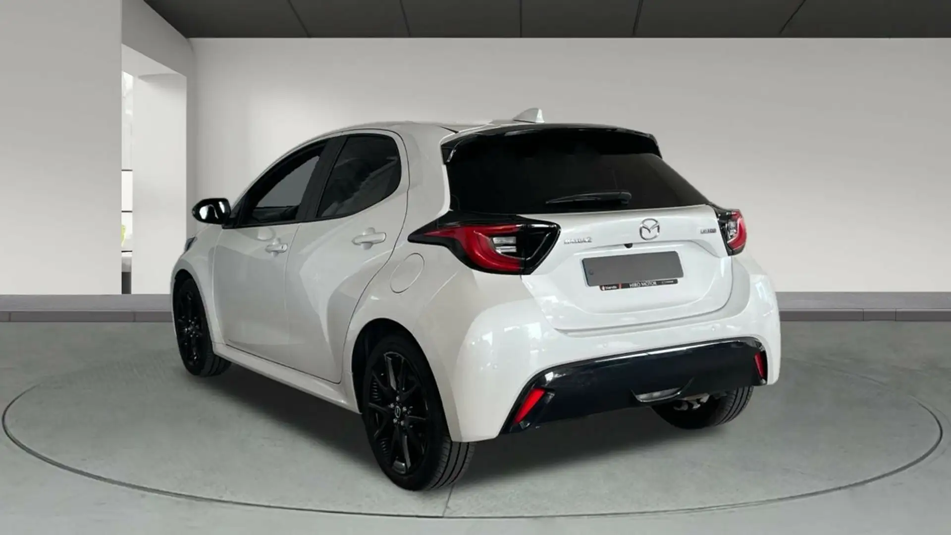 Mazda 2 1.5 HEV 85KW CVT HOMURA 116 5P Blanco - 2