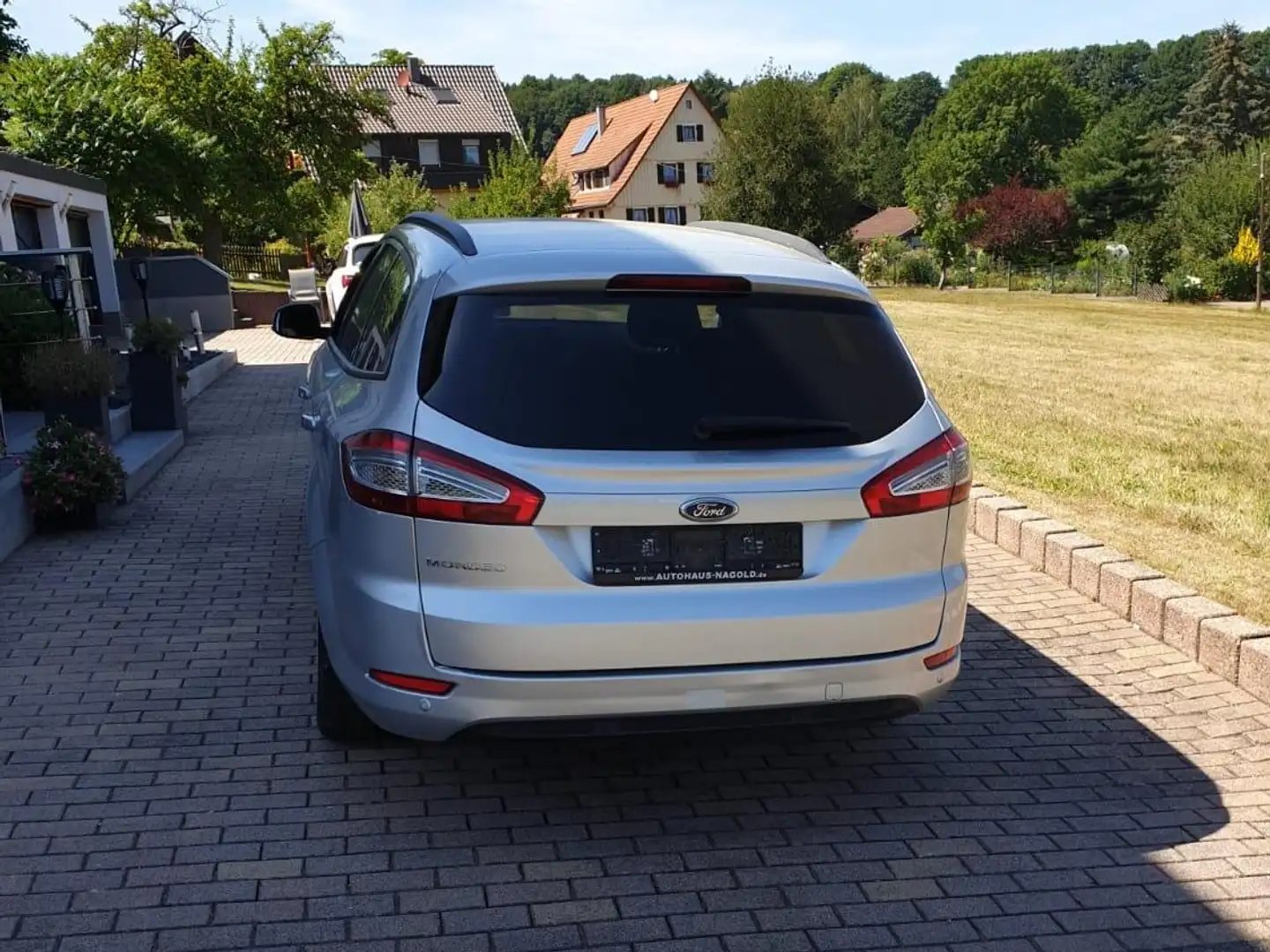 Ford Mondeo Mondeo Turnier 1.6 TDCi Titanium Silber - 2