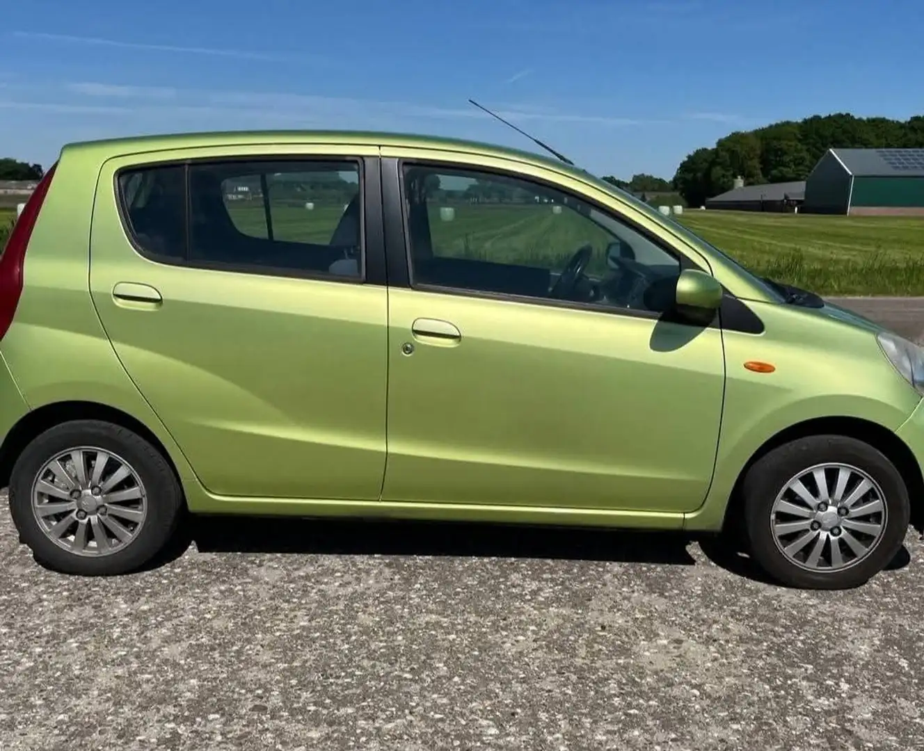 Daihatsu Cuore 1.0 Premium Groen - 2