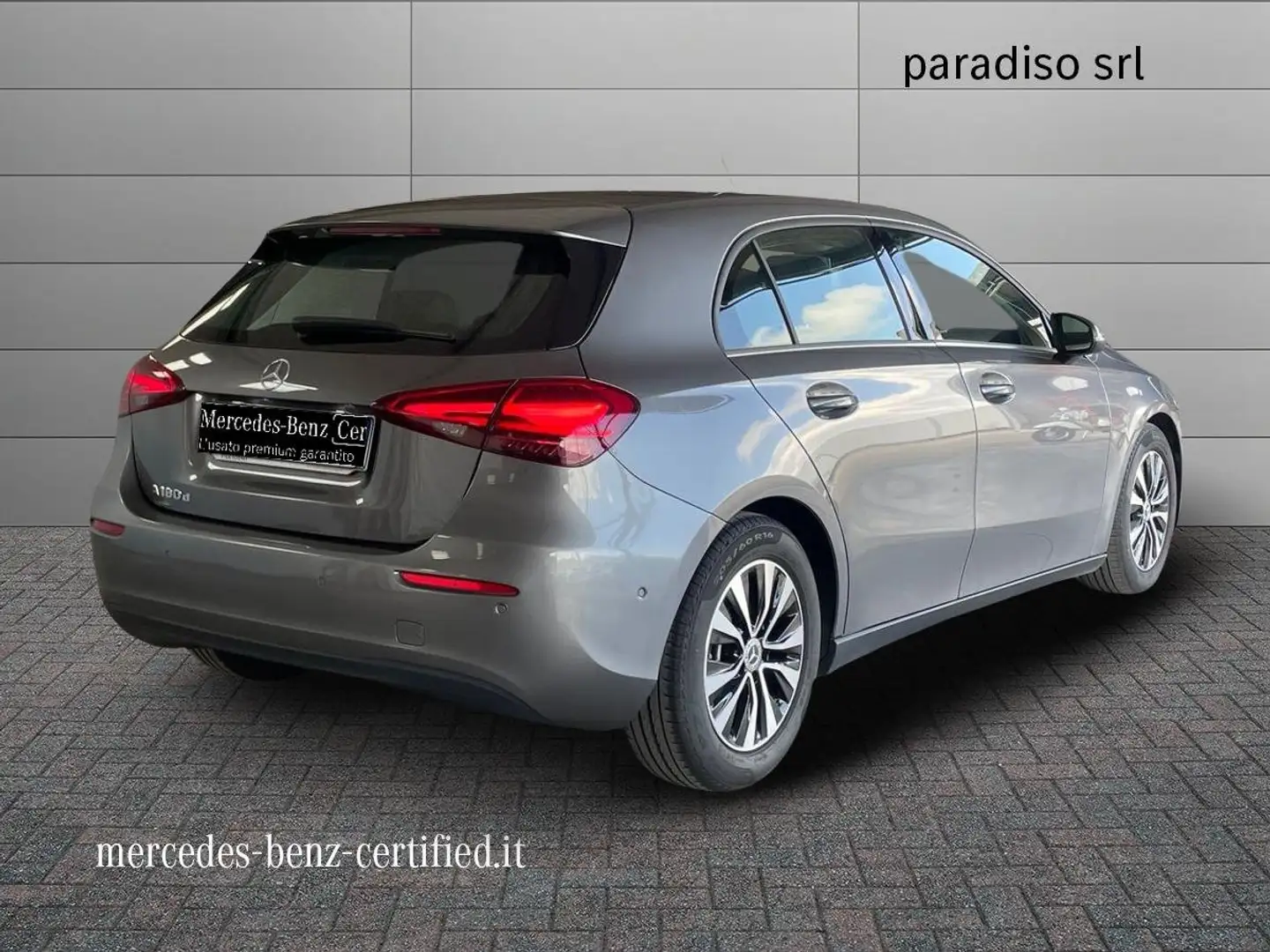 Mercedes-Benz A 180 180d 2023| 116CV DIESEL | ADVANCED Grau - 2