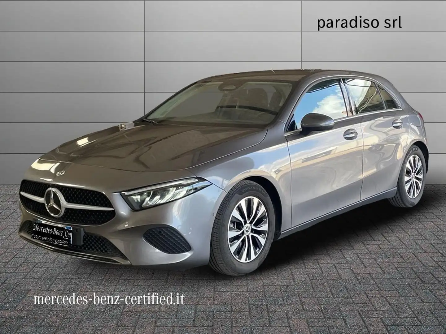 Mercedes-Benz A 180 180d 2023| 116CV DIESEL | ADVANCED Grau - 1