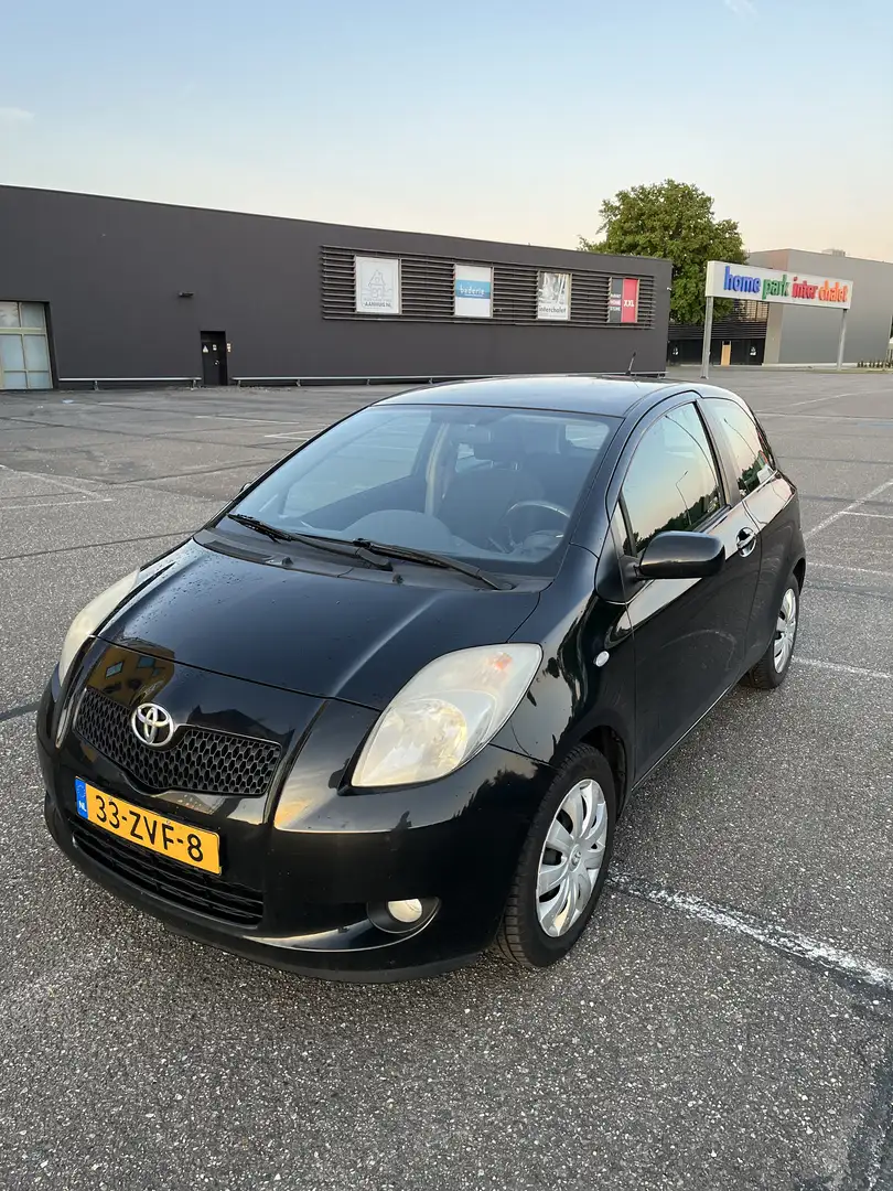 Toyota Yaris 1.3 VVTi Terra + airco Zwart - 1