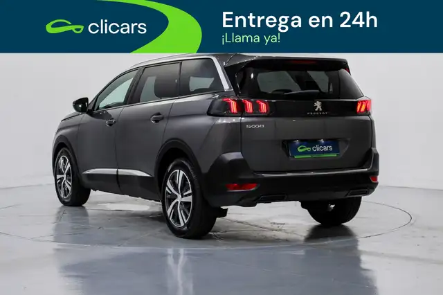 Peugeot 5008 view 9