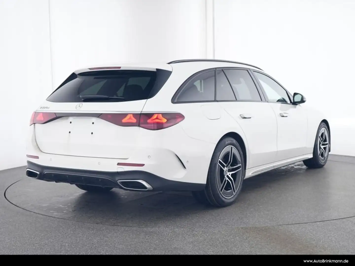 Mercedes-Benz E 220 E 220 d T AMG-LINE/AHK/NIGHT/KAMERA/MBUX-PREMIUM Weiß - 2