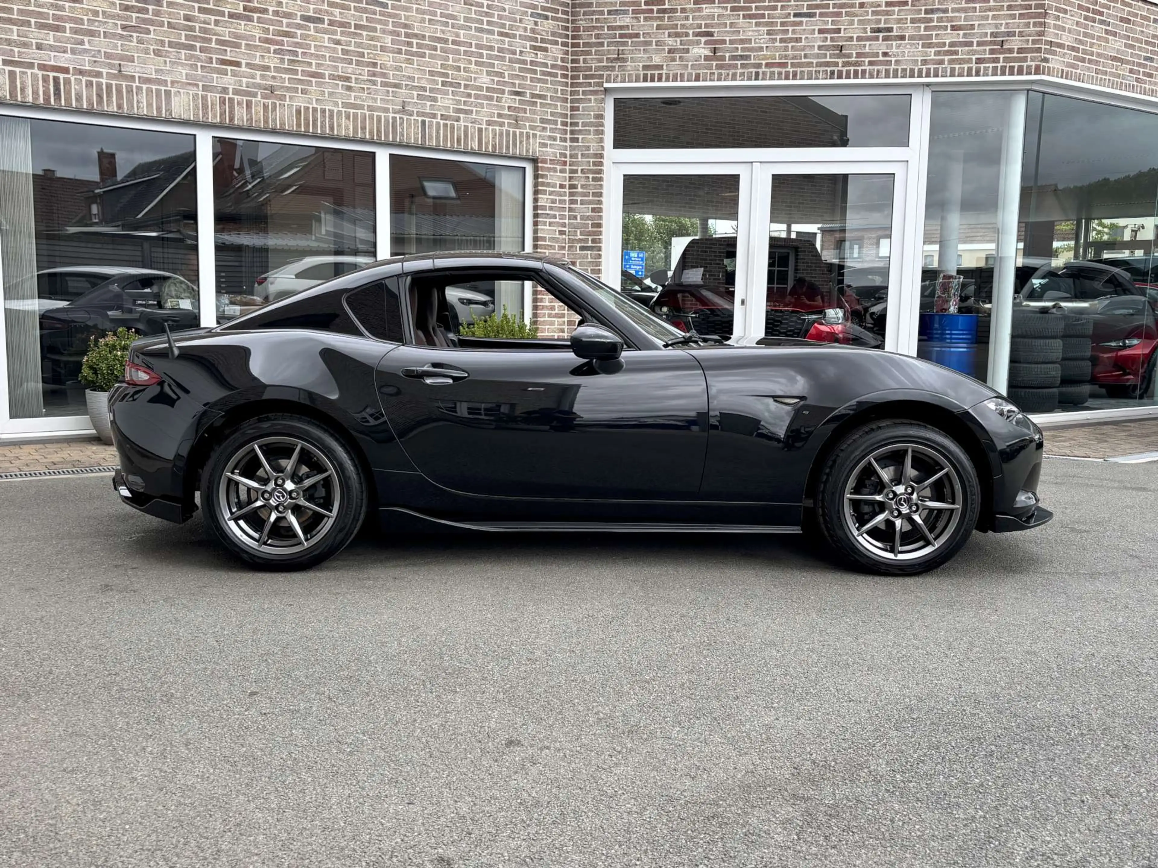 Mazda MX-5 MX-5 1.5 ND RF SKYCRUISE Takumi / Bilstein / Aero / 108000km — photo 9