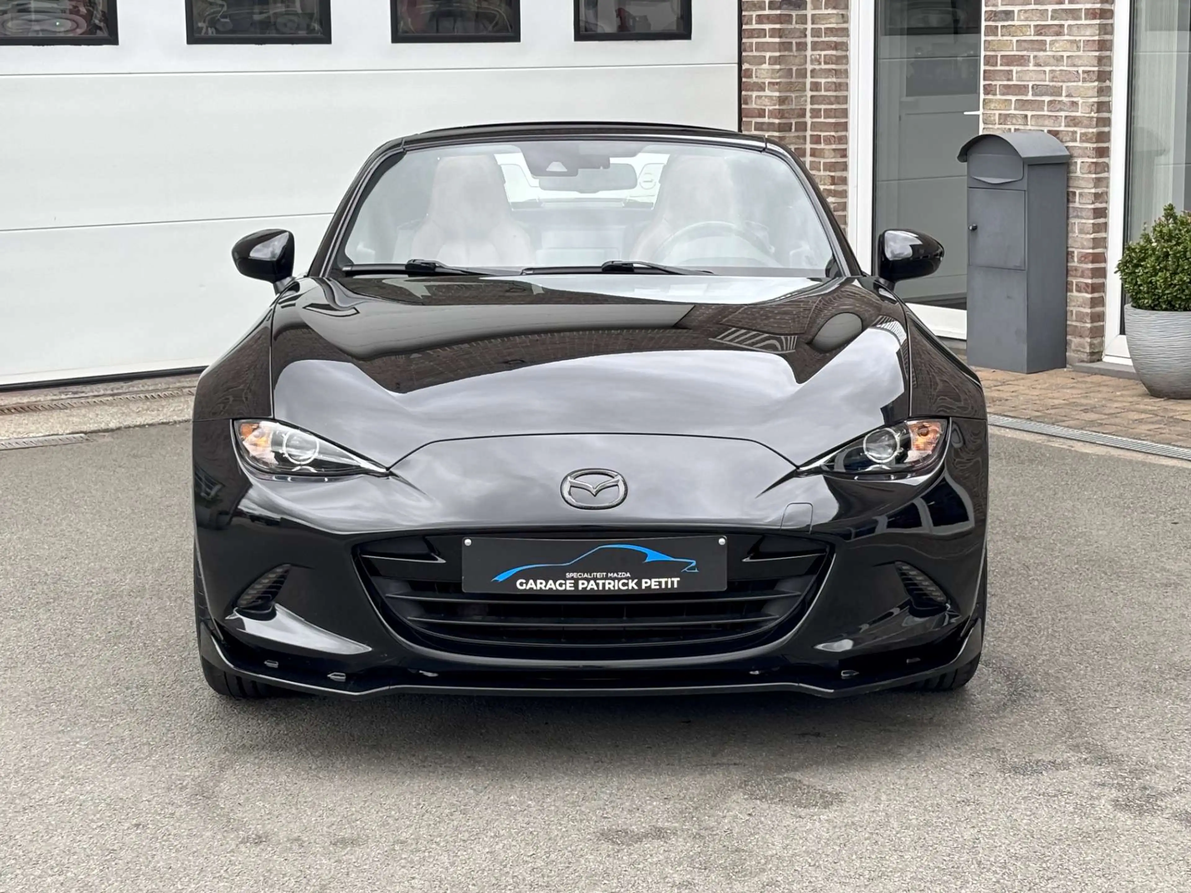 Mazda MX-5 MX-5 1.5 ND RF SKYCRUISE Takumi / Bilstein / Aero / 108000km — photo 2