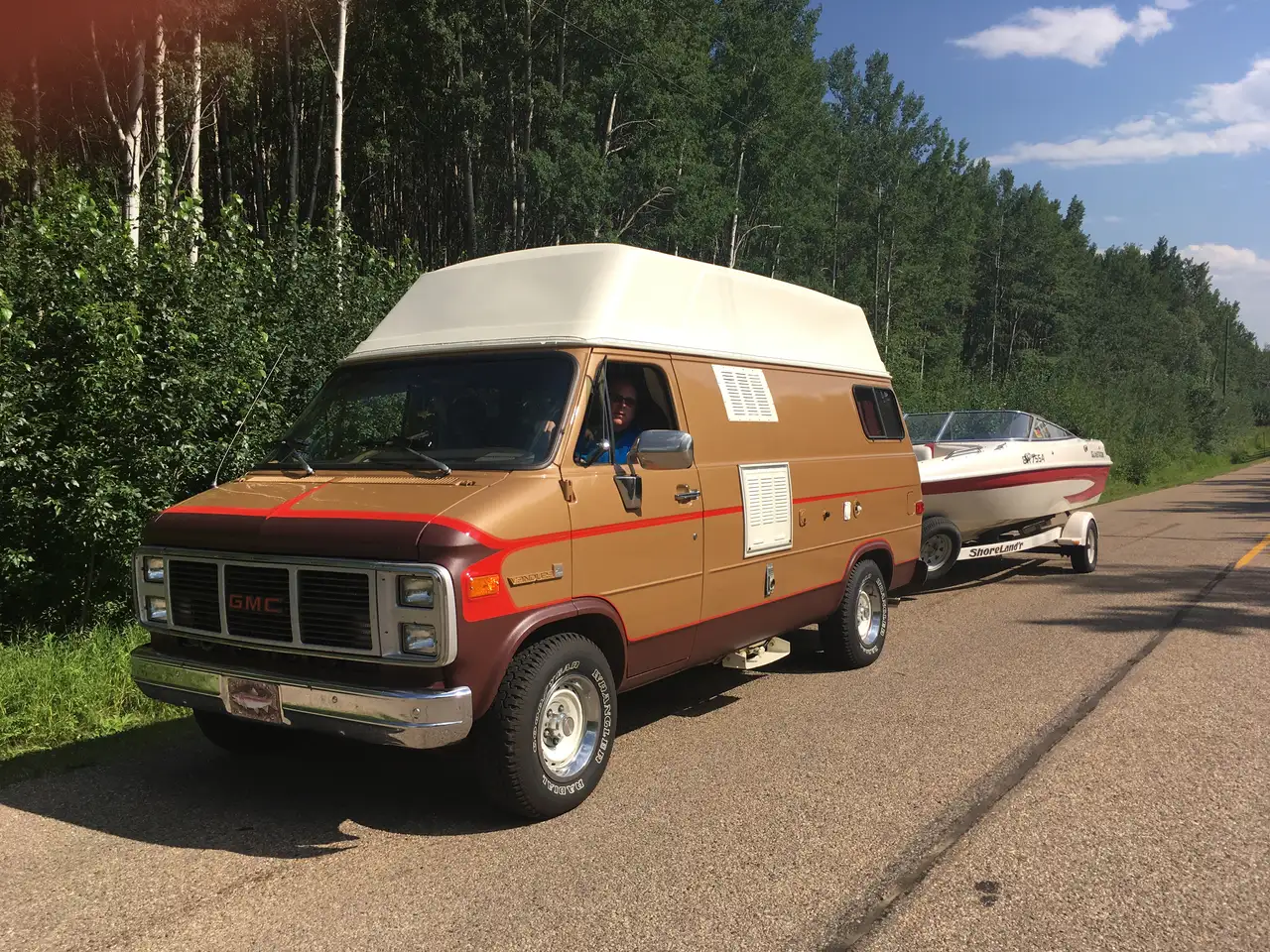 GMC Savana снимка GMC Savana