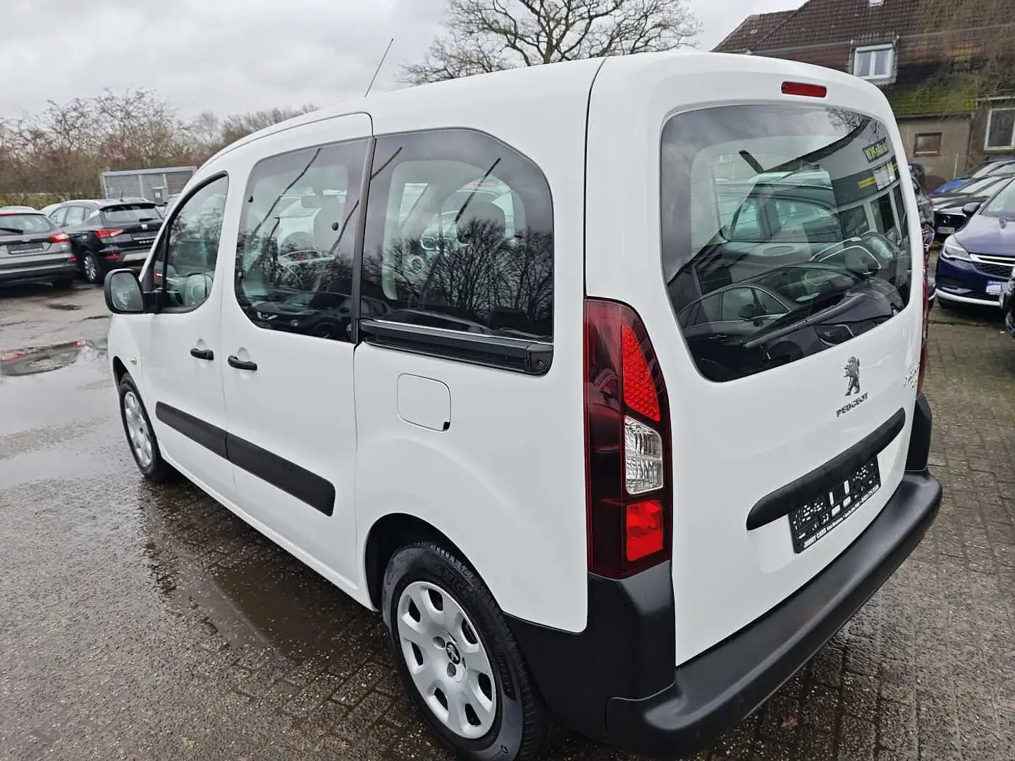Peugeot Partner Tepee Diesel BlueHDi 100 Stop&Start Allure Weiß - 2