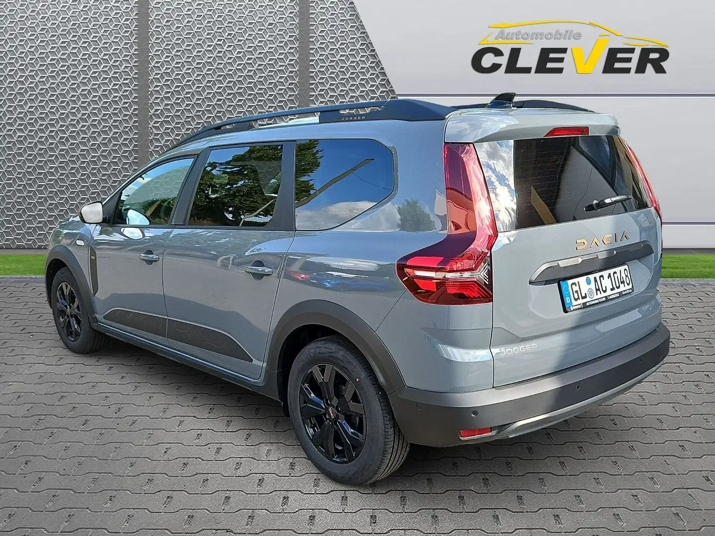 Dacia Jogger Extreme+ TCe 100 ECO-G Navi Klima Kamera Gris - 2