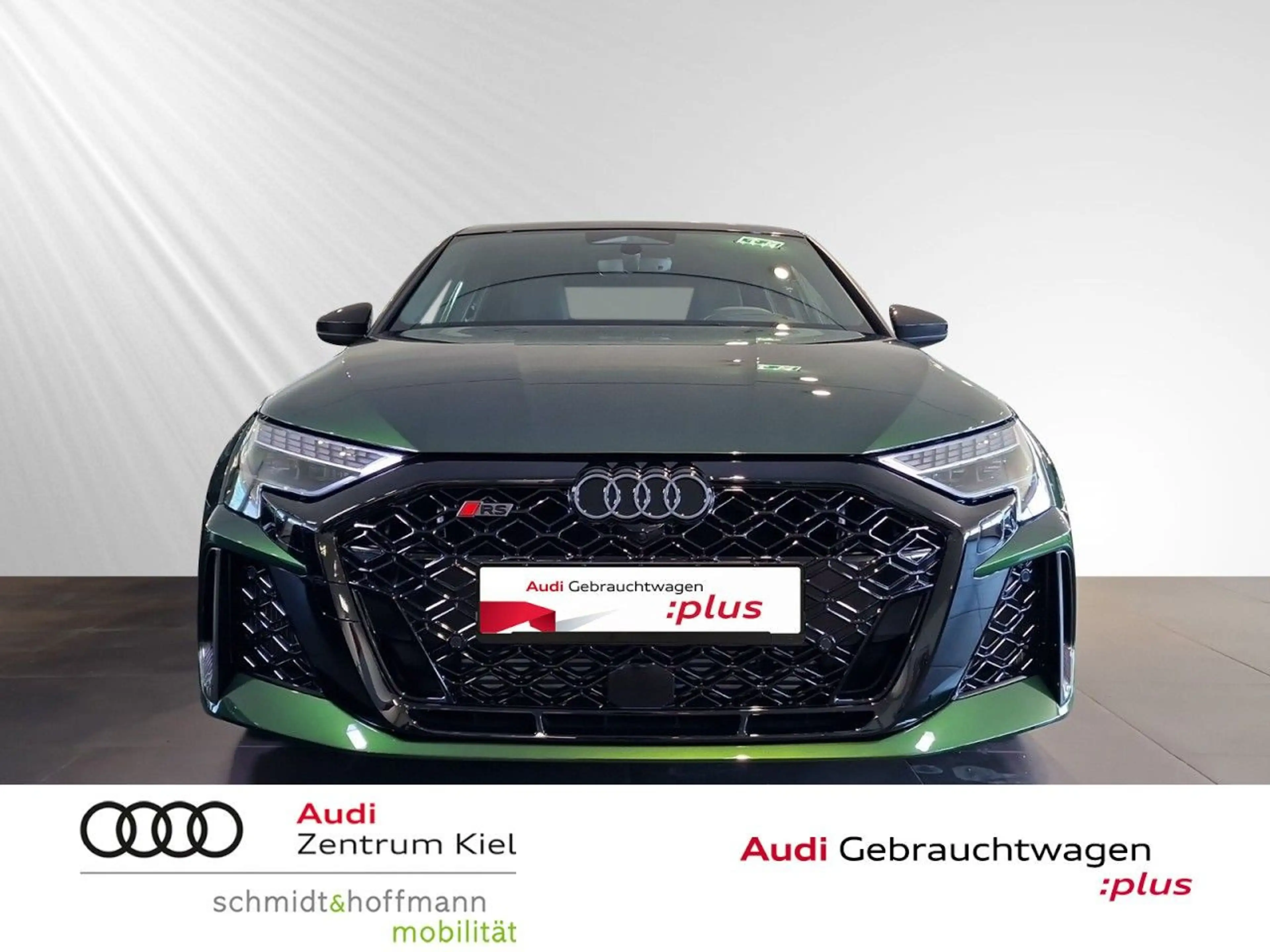 Audi RS3 RS3 Limousine TFSI quattro S-tronic Leder Navi+ — photo 3