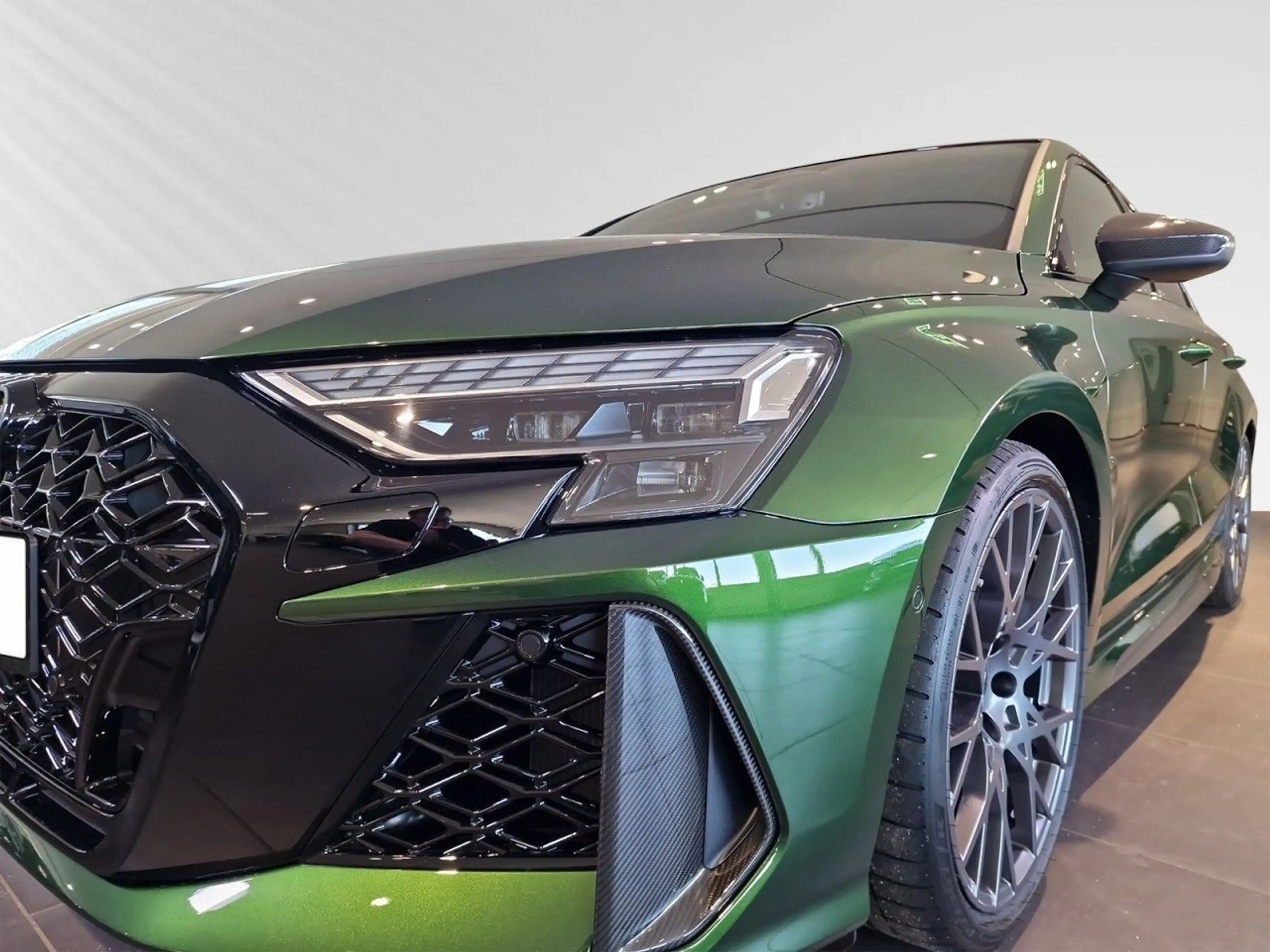 Audi RS3 RS3 Limousine TFSI quattro S-tronic Leder Navi+ — photo 7