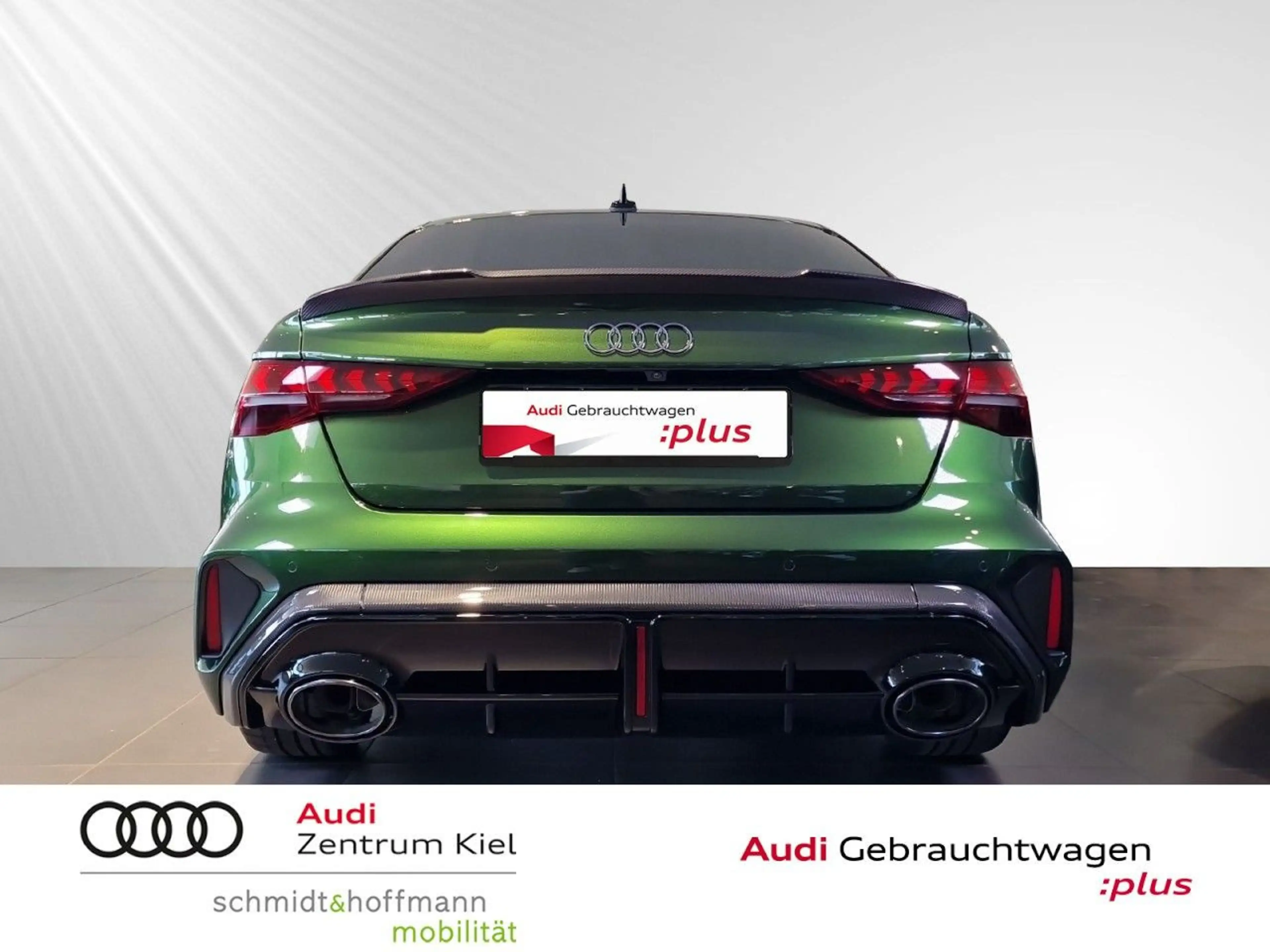 Audi RS3 RS3 Limousine TFSI quattro S-tronic Leder Navi+ — photo 6