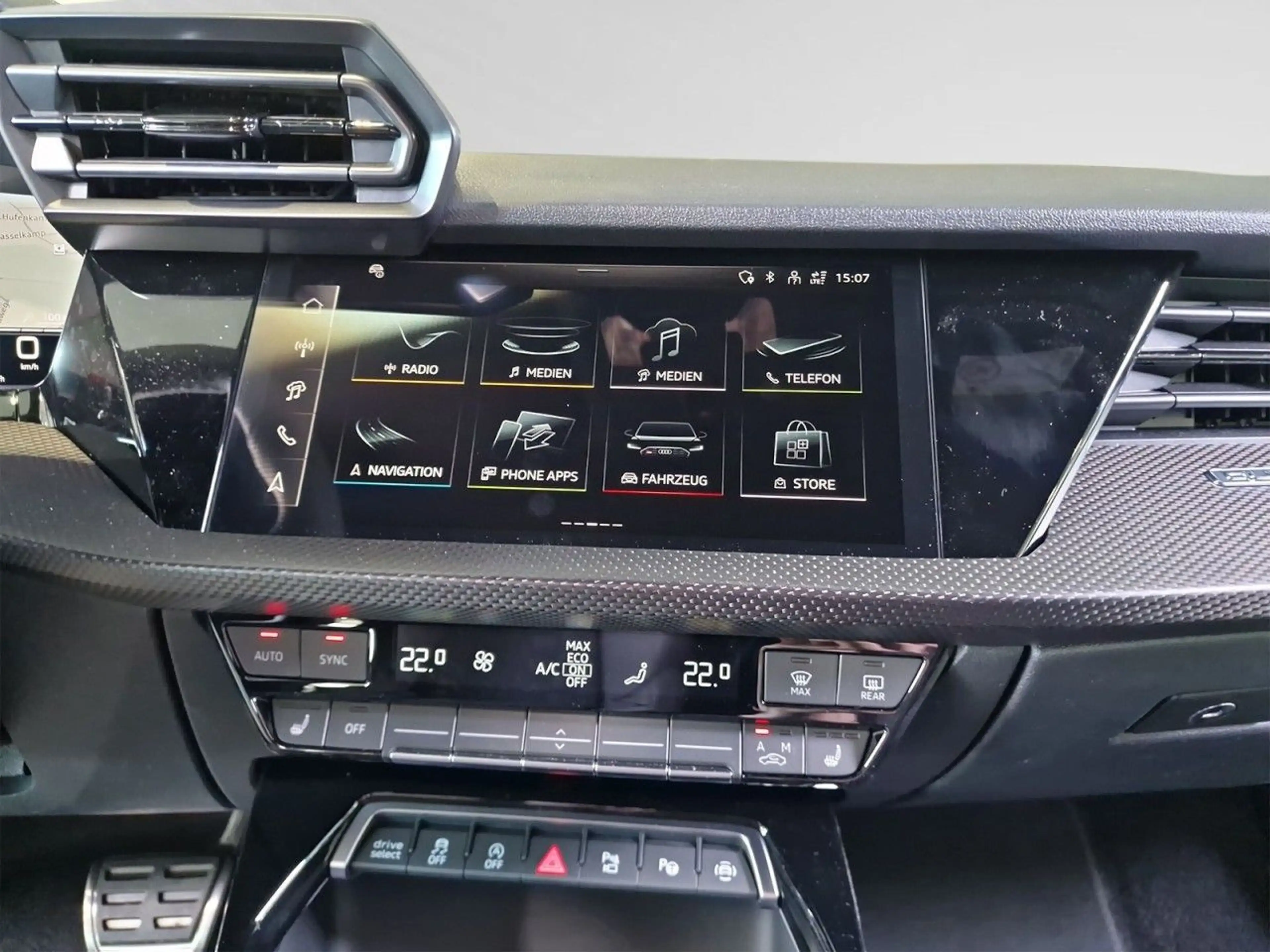 Audi RS3 RS3 Limousine TFSI quattro S-tronic Leder Navi+ — photo 13