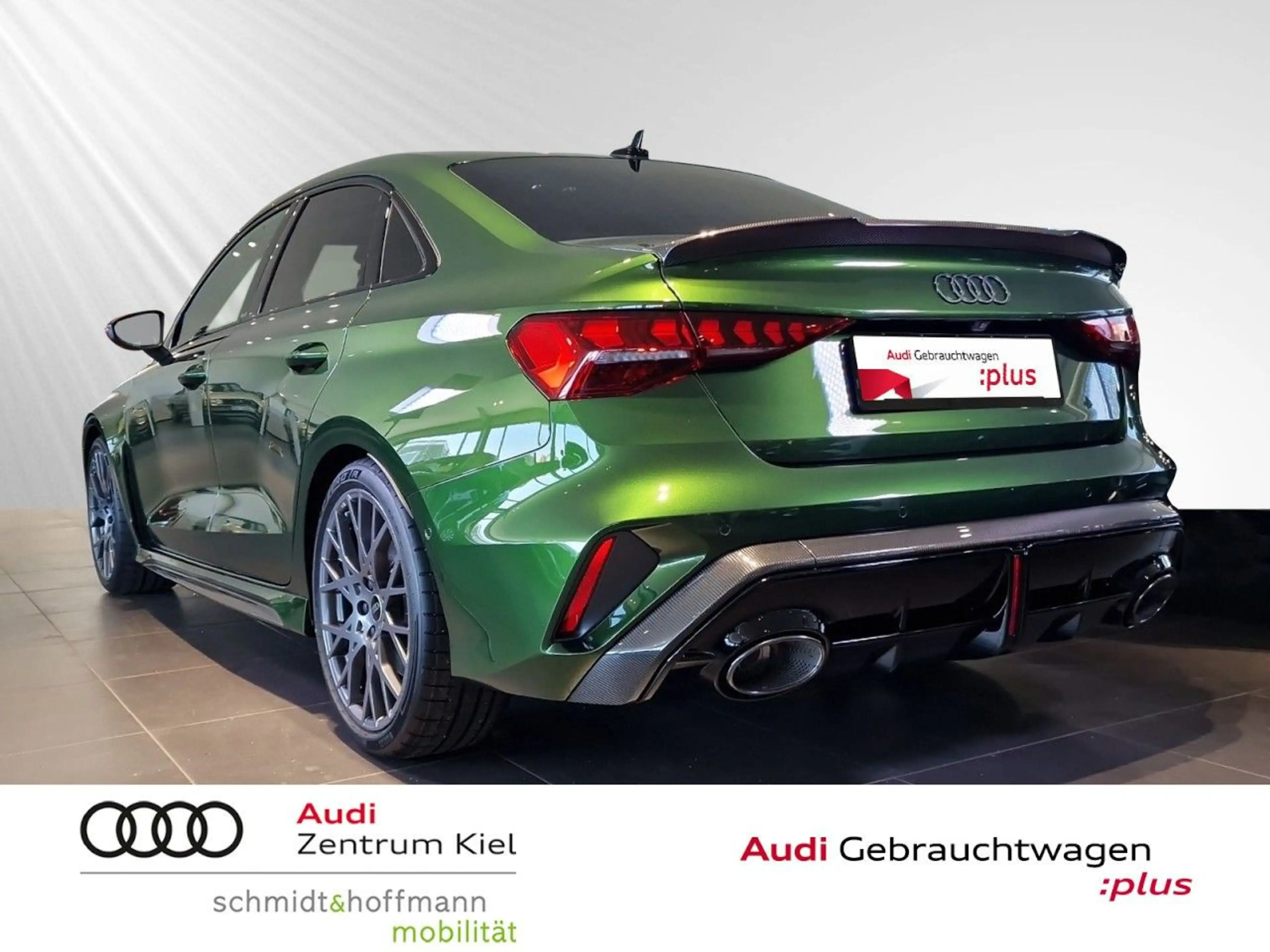 Audi RS3 RS3 Limousine TFSI quattro S-tronic Leder Navi+ — photo 5