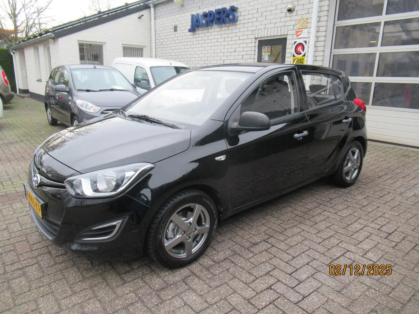 Hyundai i20 1.2i Business Edition Zwart - 1