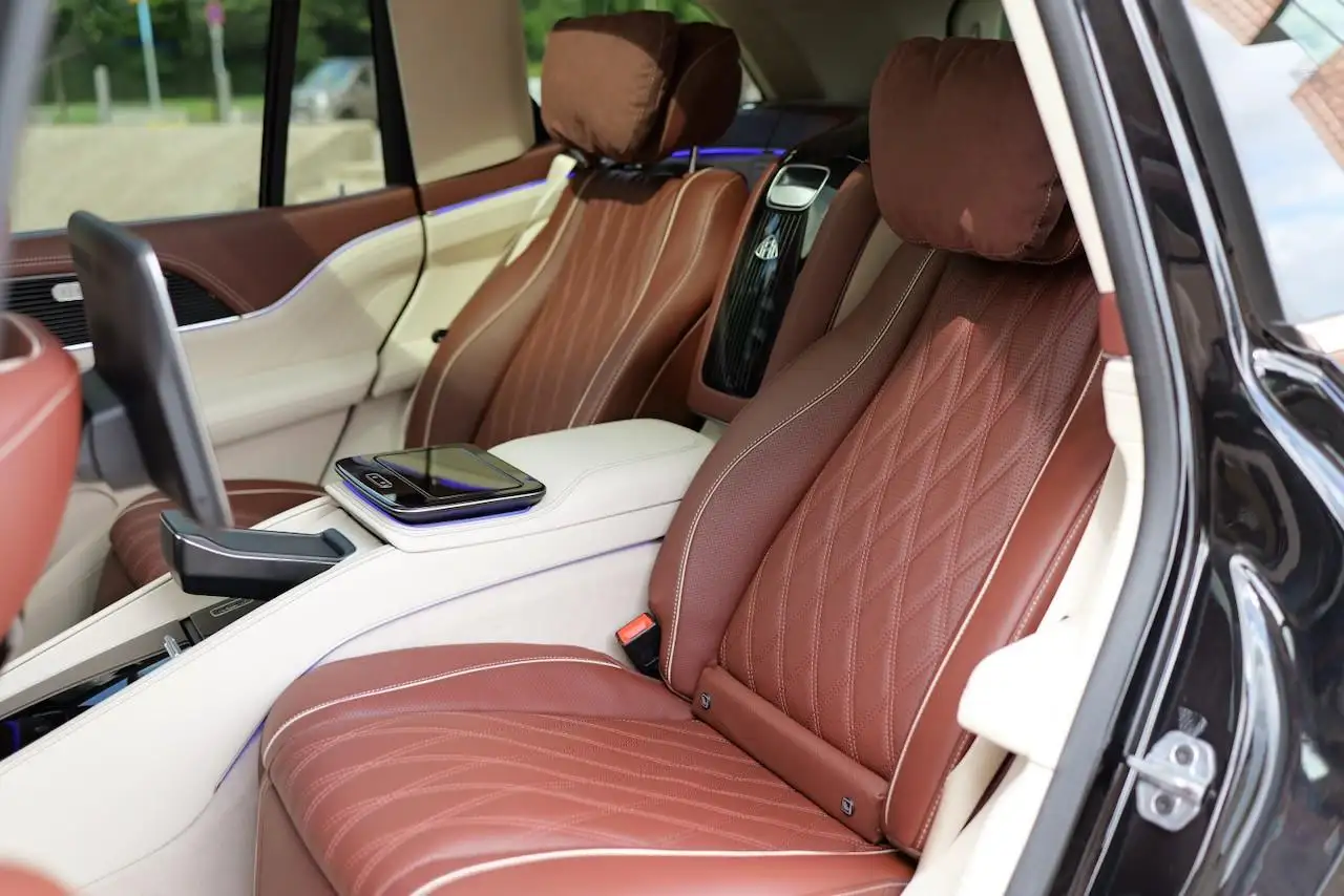 Mercedes-Maybach GLS 600 4MATIC – Foto 12