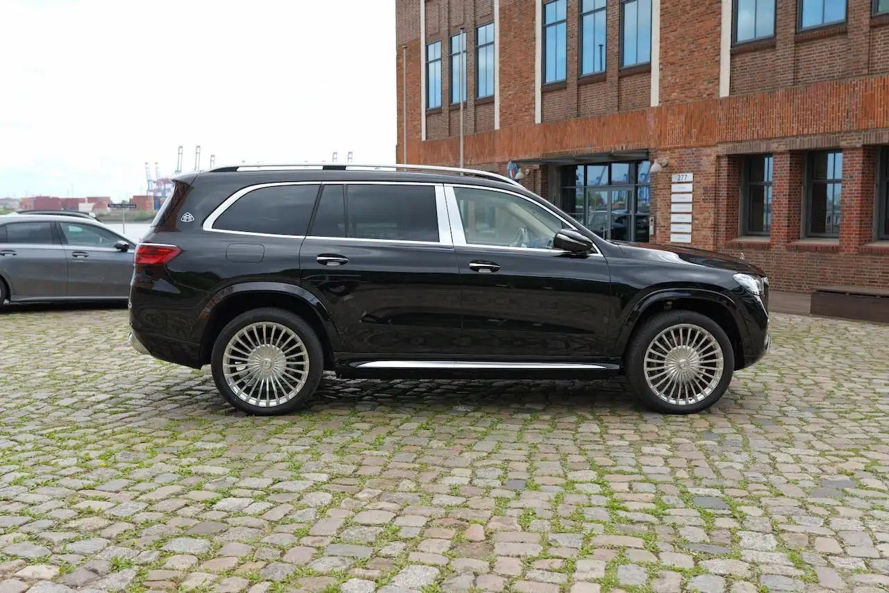 Mercedes-Maybach GLS 600 4MATIC – Foto 4