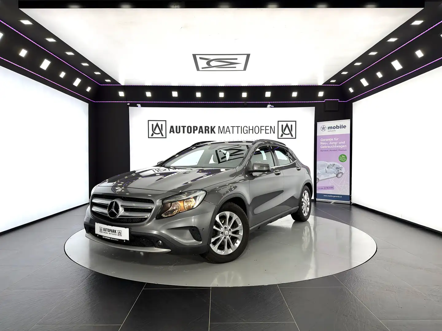 Mercedes-Benz GLA 200 CDI Edition Lifestyle *SZH*NAVI*TEMPO* Grau - 1