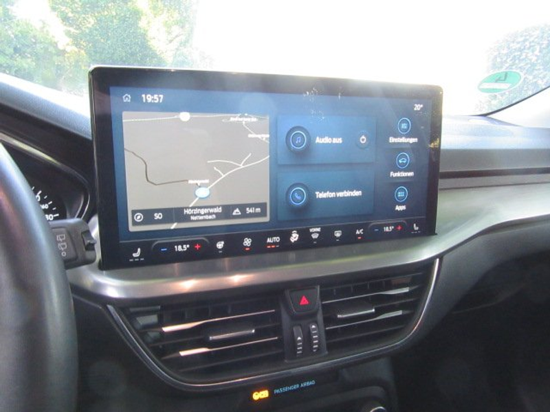 Ford Focus Titanium — photo 12