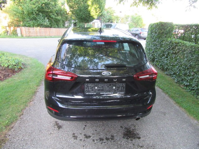 Ford Focus Titanium — photo 5