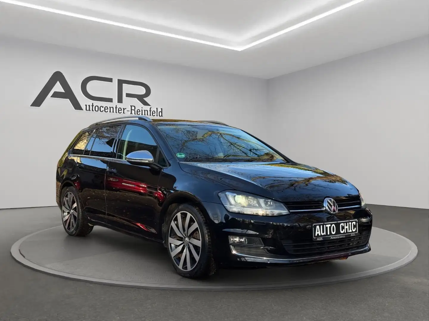 Volkswagen Golf VII Variant Highline DSG Navi/Massage/Xenon Schwarz - 1