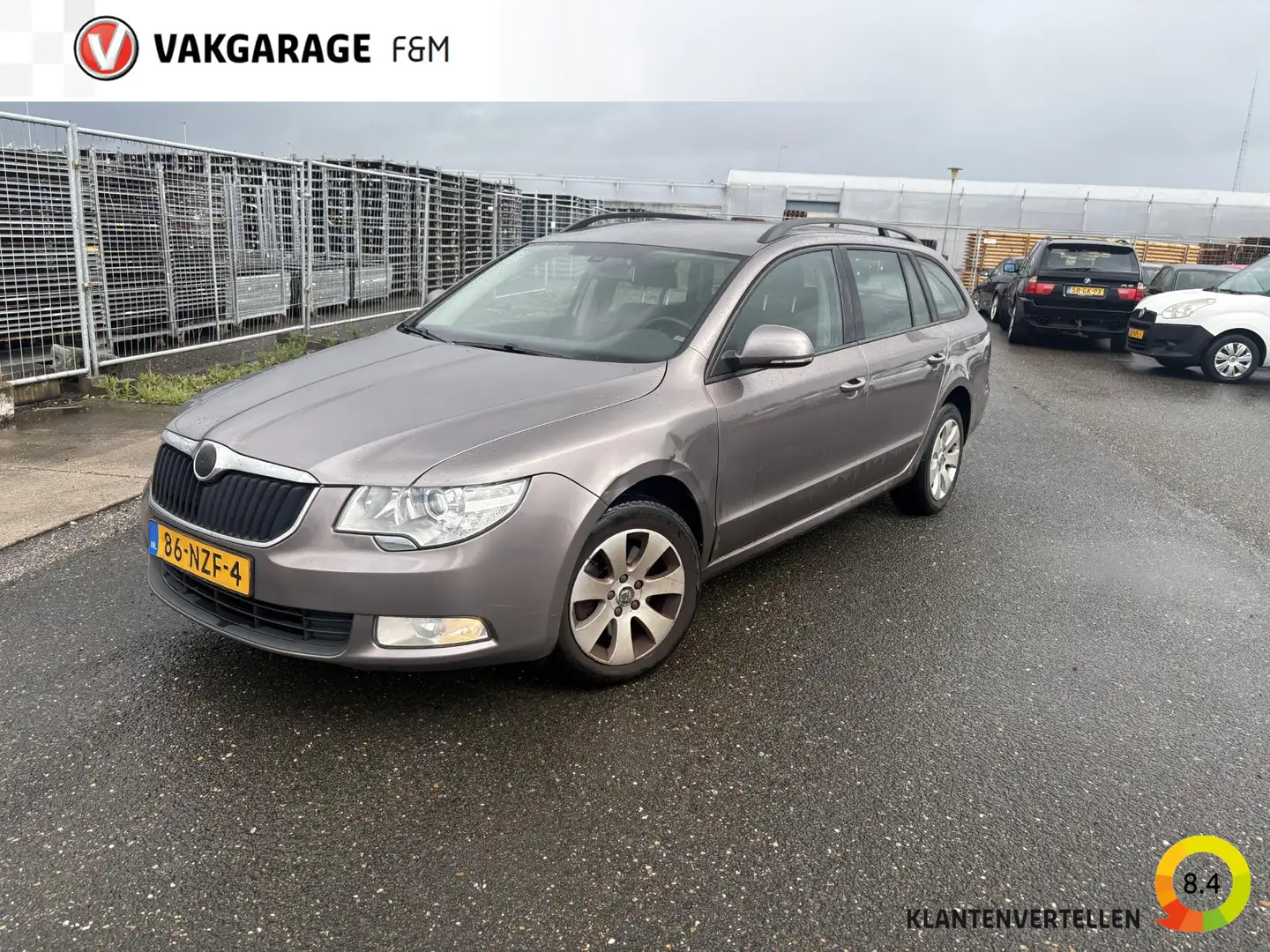 Skoda Superb Combi 1.4 TSI Comfort Business Line Gri - 1