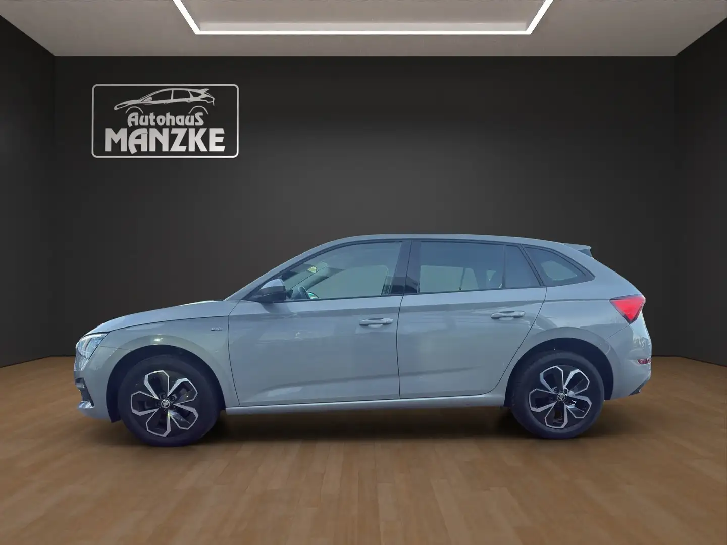 Skoda Scala 1.6TDI DSG Drive 125 / Navi / Keyless / beh. WSS Grau - 2