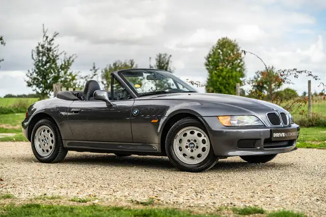 BMW Z3 BMW Z3 Roadster 1.9L Manual gearbox - Family first hand / 23.900 km original