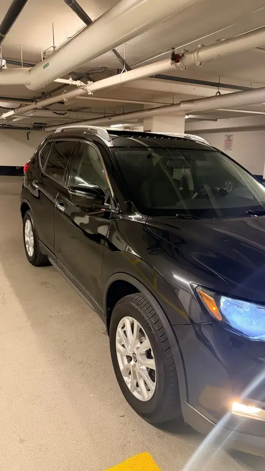 Nissan Rogue снимка Nissan Rogue