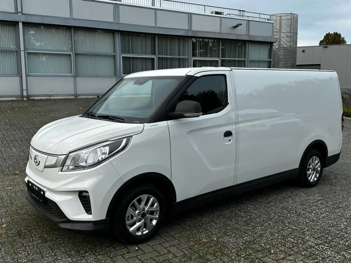 Maxus eDeliver 3 e-DELIVER 3 L2 LWB Wit - 1