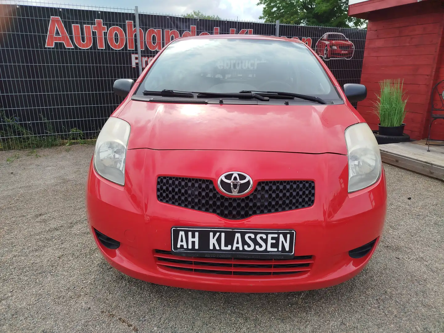 Toyota Yaris Rood - 2