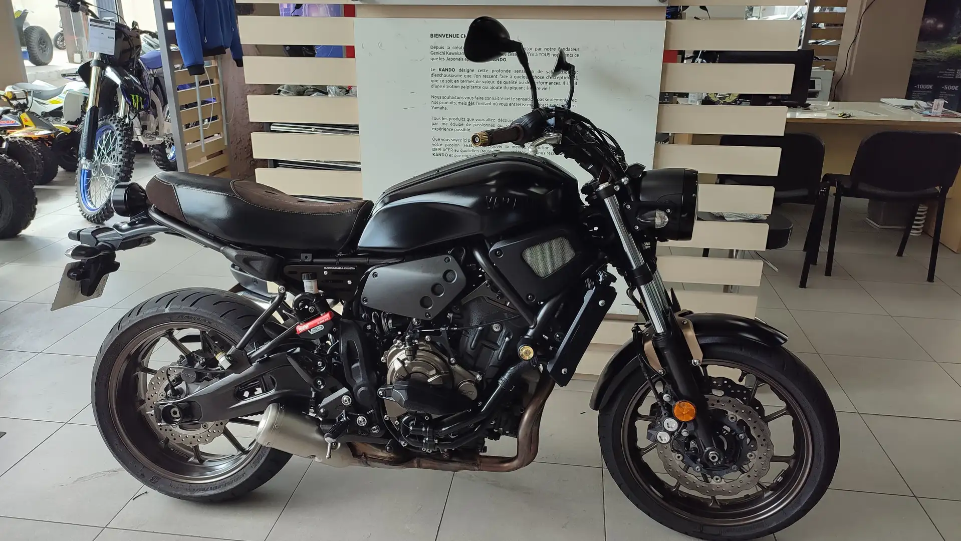 Yamaha XSR 700 Negro - 1