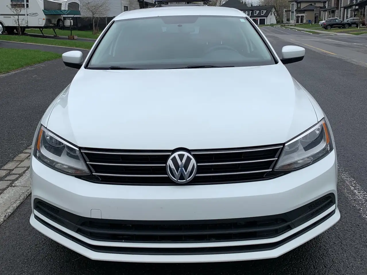 Volkswagen Jetta снимка Volkswagen Jetta
