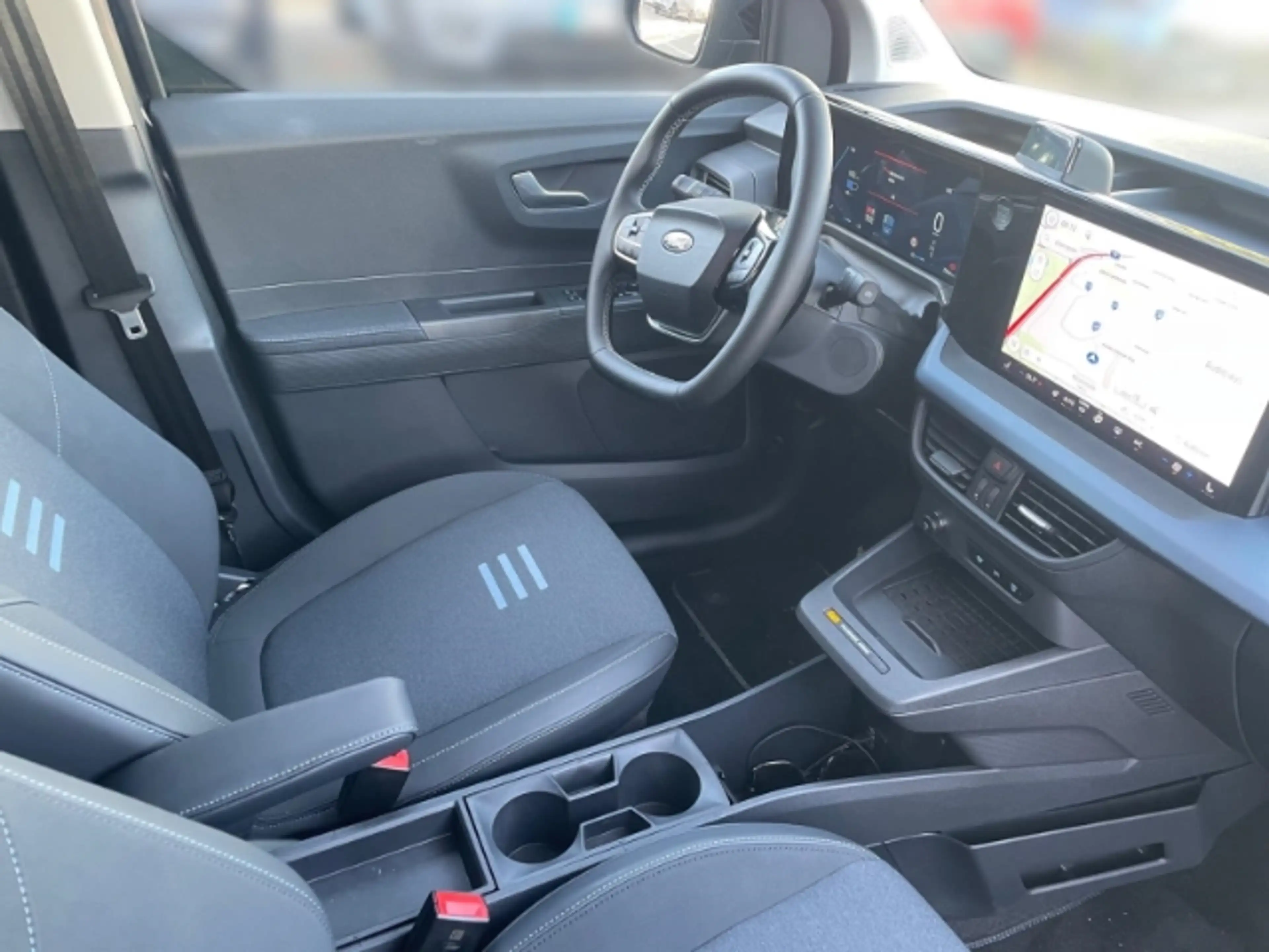 Ford Tourneo Courier Active+Kamera+Navi+Abstandswarner+Sitzheizung — photo 14