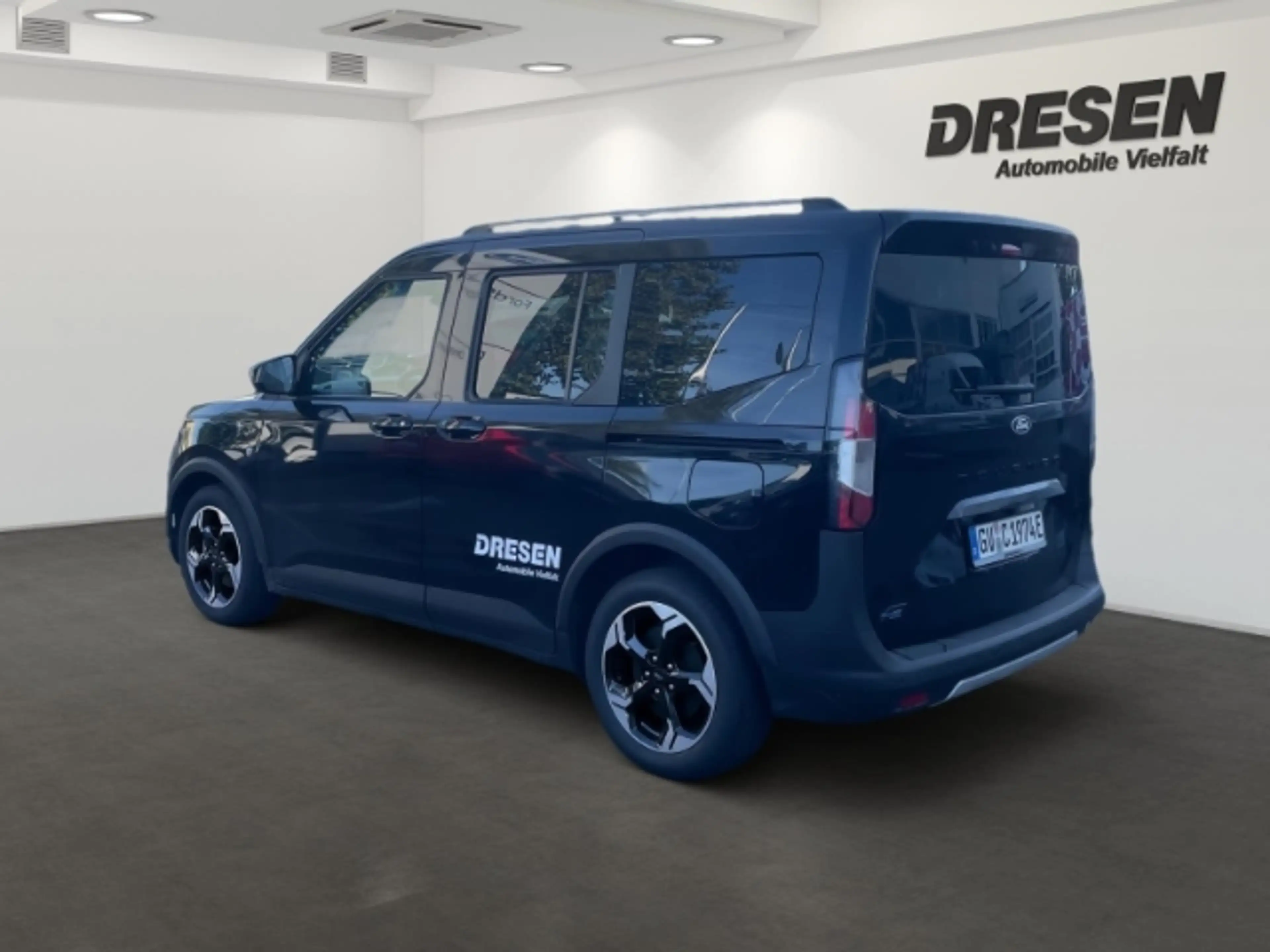 Ford Tourneo Courier Active+Kamera+Navi+Abstandswarner+Sitzheizung — photo 4