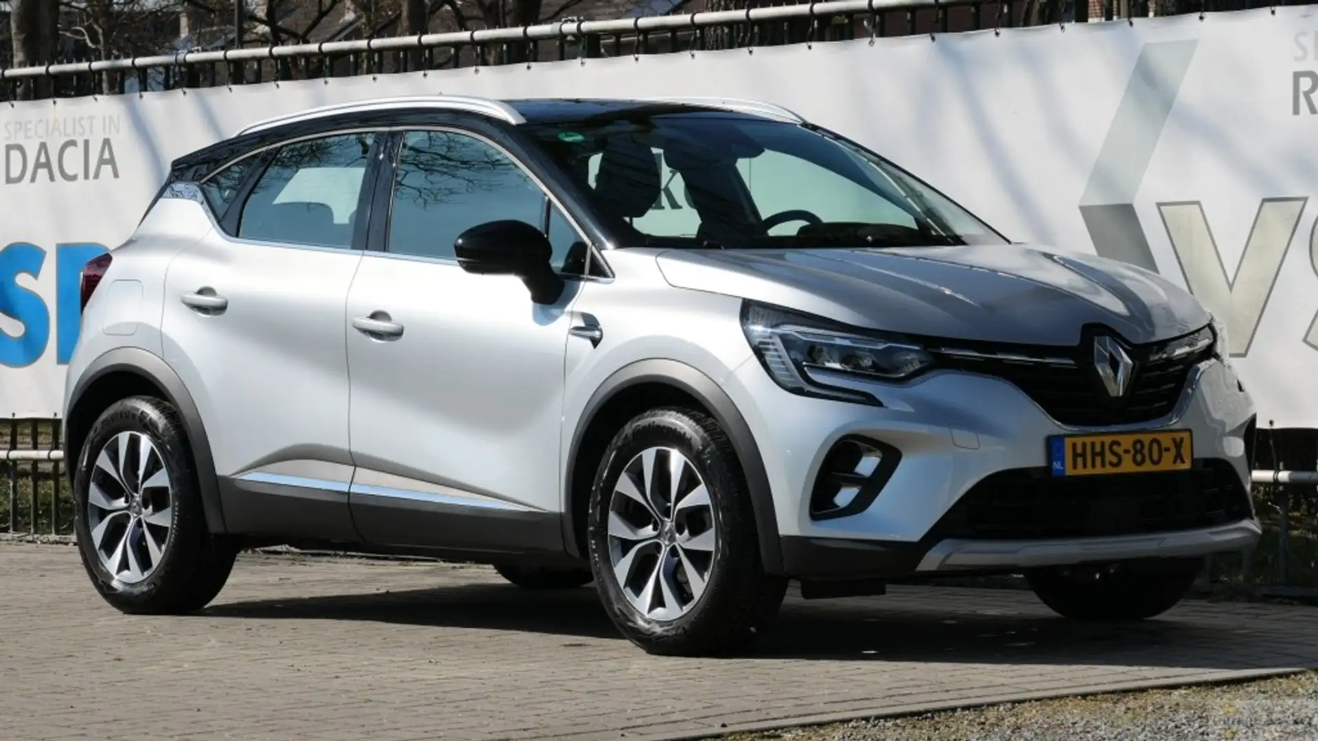 Renault Captur TCe 155 EDC Automaat Intens Zilver - 1